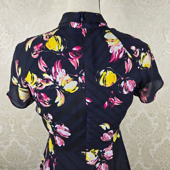 Banana Republic Size 2P Navy Blue Floral Minidress High Neck Cutout Detail - Picture 9 of 16